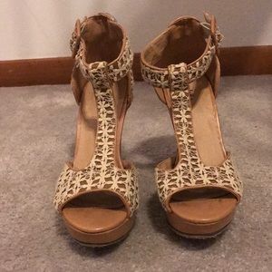 Wedge sandals